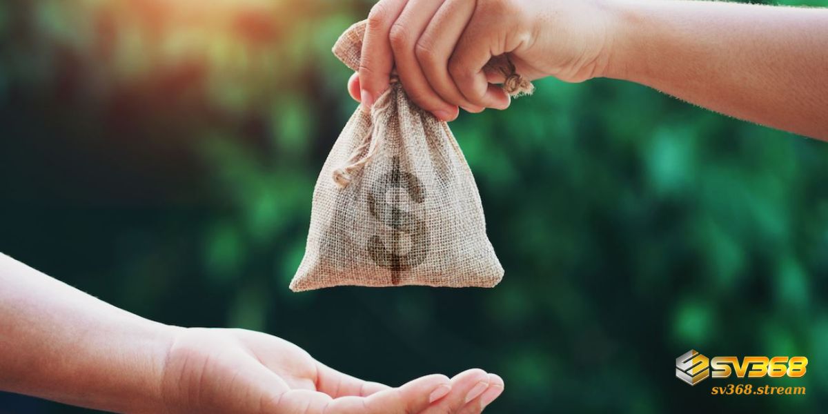 Mơ thấy người khác cho tiền 500 nghìn: Số phát tài bạn không nên bỏ lỡ